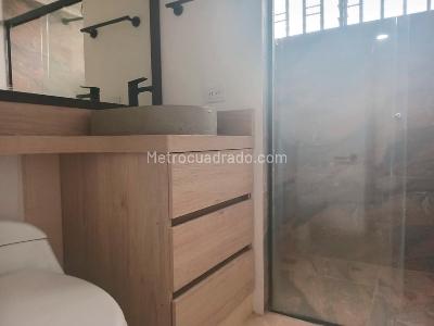 Apartamento de 3 alcobas en venta en El Poblado, Medellín, 178 m² · foto 16 de 18
