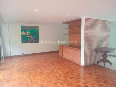 Apartamento de 3 alcobas en venta en El Poblado, Medellín, 178 m² · foto 3 de 18