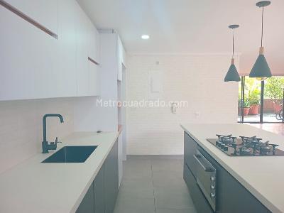 Apartamento de 3 alcobas en venta en El Poblado, Medellín, 178 m² · foto 9 de 18