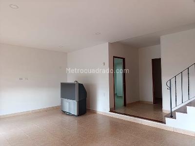 Casa en arriendo en El Poblado, Medellín · foto 12 de 19