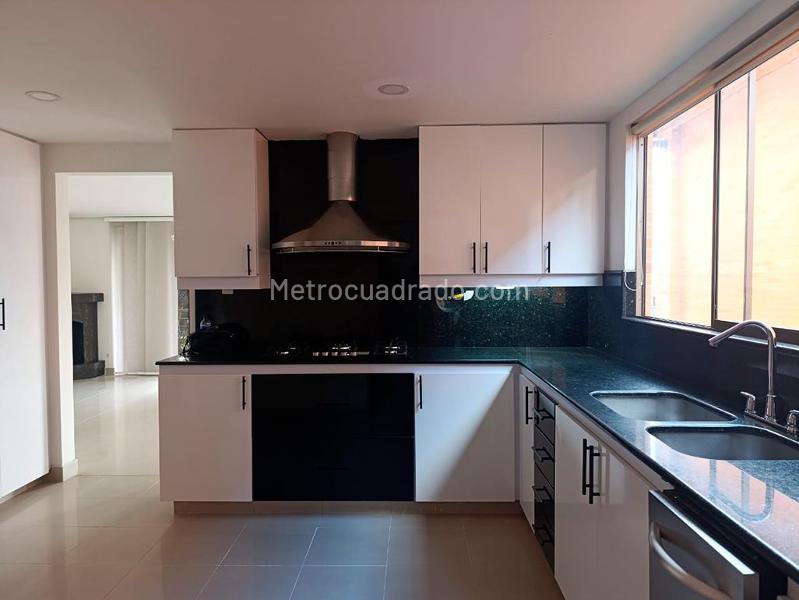 3BR House for Rent in El Poblado Gated Unit with Pool - 4