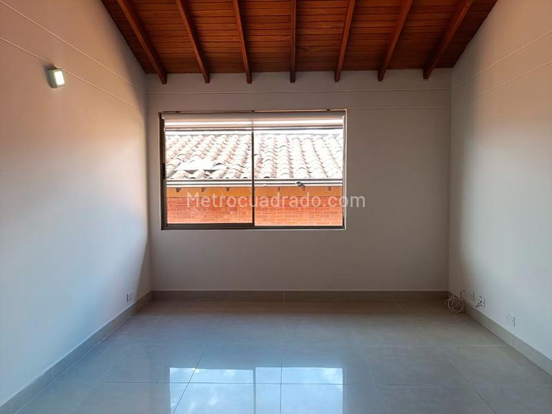 3BR House for Rent in El Poblado Gated Unit with Pool - 5