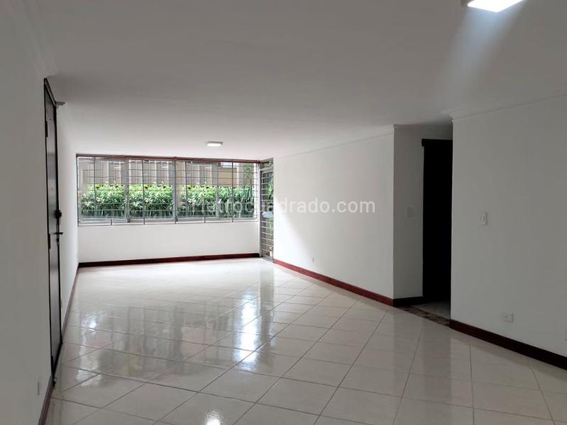 Spacious 3BR Apartment in El Poblado