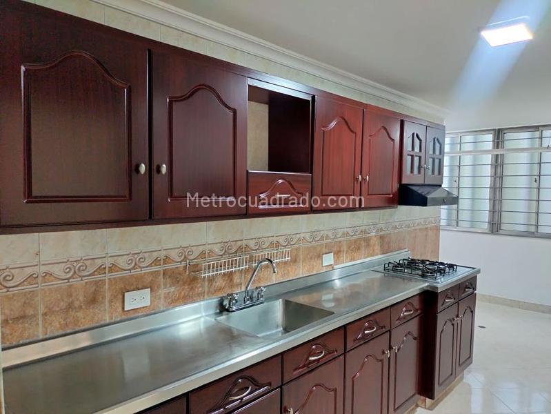 Spacious 3BR Apartment in El Poblado - 6