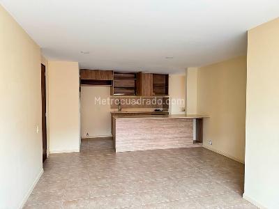 Apartamento de 2 alcobas en arriendo en El Poblado, Medellín, 78 m² · foto 4 de 13