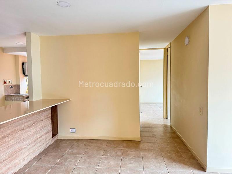 Charming 2BR Apartment with Nature Views in El Poblado - 5