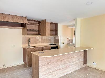 Apartamento de 2 alcobas en arriendo en El Poblado, Medellín, 78 m² · foto 6 de 13