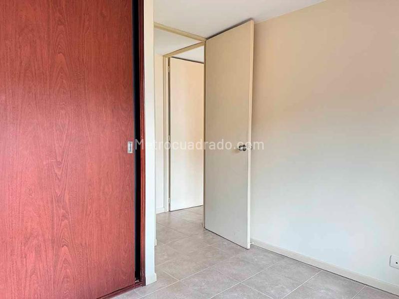 Charming 2BR Apartment with Nature Views in El Poblado - 9