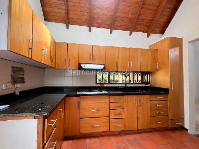 Casa de 3 alcobas en venta en Rionegro, Rionegro, 200 m² · foto 5 de 17