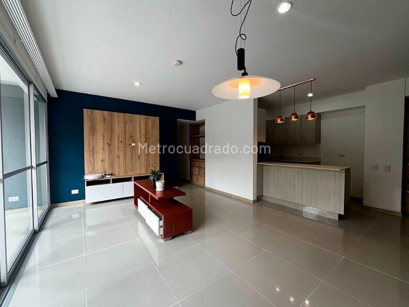 Piso – Envigado - Más