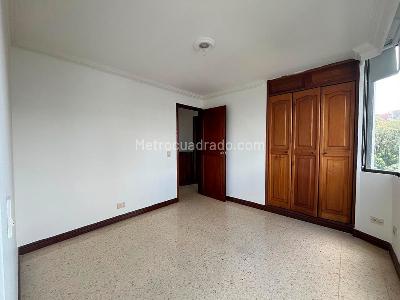 Apartamento en venta en El Poblado, Medellín · foto 11 de 15