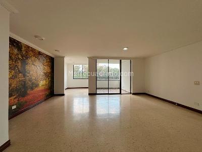 Apartamento en venta en El Poblado, Medellín · foto 4 de 15