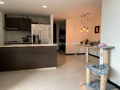 Apartamento de 3 alcobas en arriendo en Sabaneta, Sabaneta, 100 m² · foto 3 de 19