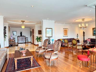 Apartamento de 3 alcobas en venta en El Poblado, Medellín, 386 m² · foto 4 de 19