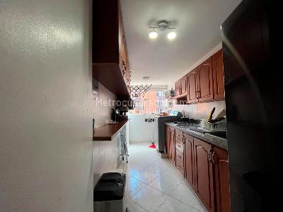 Apartamento de 2 alcobas en arriendo en Los Balsos, Medellín, 85 m² · foto 4 de 12