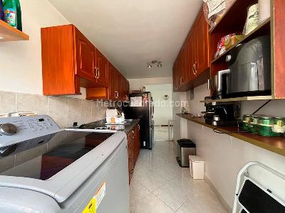 Apartamento de 2 alcobas en arriendo en Los Balsos, Medellín, 85 m² · foto 6 de 12