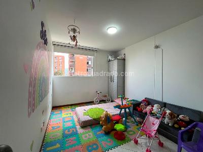 Apartamento de 2 alcobas en arriendo en Los Balsos, Medellín, 85 m² · foto 9 de 12