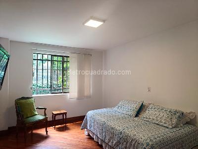 Apartamento de 4 alcobas en venta en El Poblado, Medellín, 261 m² · foto 12 de 20