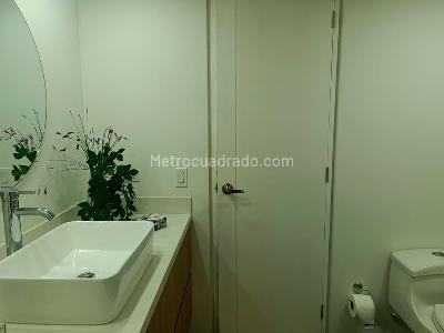 Apartamento de 4 alcobas en venta en El Poblado, Medellín, 261 m² · foto 17 de 20