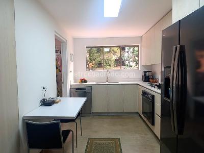 Apartamento de 4 alcobas en venta en El Poblado, Medellín, 261 m² · foto 4 de 20