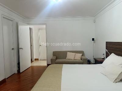 Apartamento de 4 alcobas en venta en El Poblado, Medellín, 261 m² · foto 9 de 20