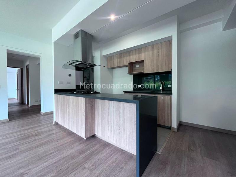 3BR Apartment in NA (81 m²) - 4