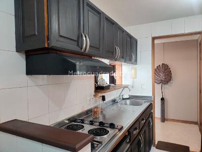 Apartaestudio en arriendo en El Poblado, Medellín, 57 m² · foto 9 de 15
