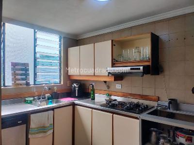 Apartamento de 5 alcobas en venta en El Poblado, Medellín, 170 m² · foto 5 de 16