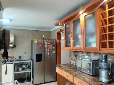Apartamento de 5 alcobas en venta en El Poblado, Medellín, 170 m² · foto 6 de 16