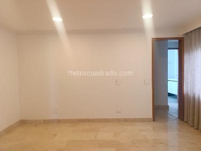 Apartamento de 4 alcobas en venta en El Poblado, Medellín, 437 m² · foto 17 de 20