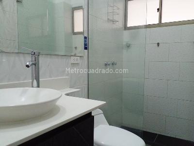 Casa de 4 alcobas en arriendo en El Poblado, Medellín, 400 m² · foto 17 de 19