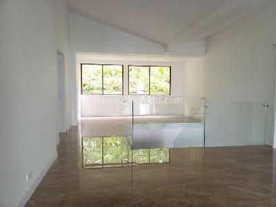 Casa de 4 alcobas en arriendo en El Poblado, Medellín, 400 m² · foto 9 de 19