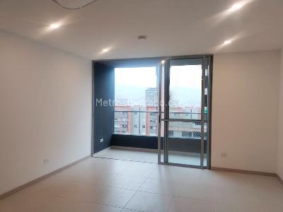 Apartamento de 2 alcobas en arriendo en Villa Carlota, Medellín, 79 m² · foto 2 de 16
