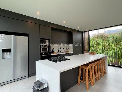 Casa de 3 alcobas en venta en Envigado, Envigado, 350 m² · foto 6 de 19