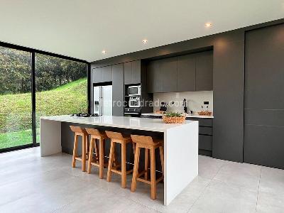 Casa de 3 alcobas en venta en Envigado, Envigado, 350 m² · foto 7 de 19