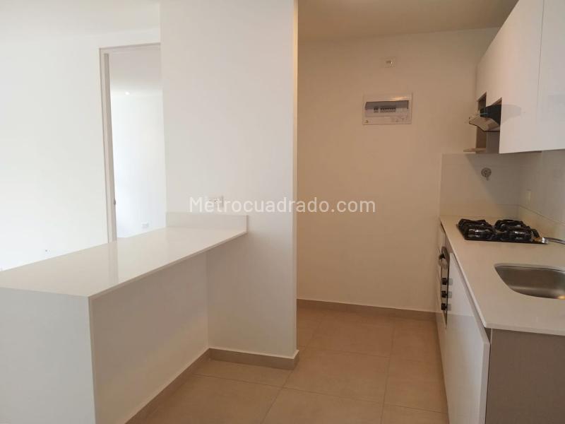 2BR Apartment for Rent in El Poblado with 3 Baths & Pool - 6