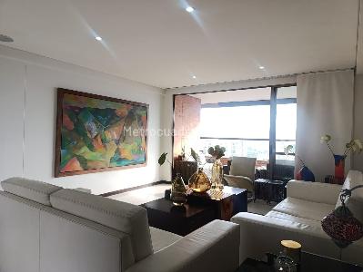 Apartamento en venta en El Poblado, Medellín · foto 3 de 20