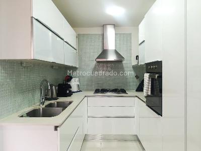 Apartamento en venta en El Poblado, Medellín · foto 5 de 20