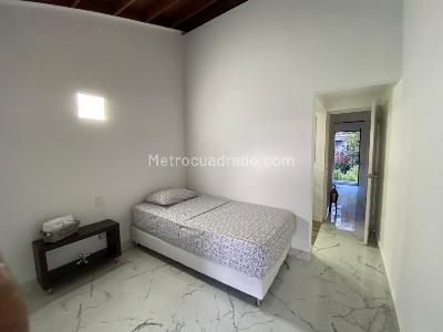 Apartamento en arriendo en El Poblado, Medellín · foto 8 de 12