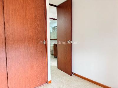 Apartamento de 3 alcobas en arriendo en El Poblado, Medellín, 110 m² · foto 12 de 17