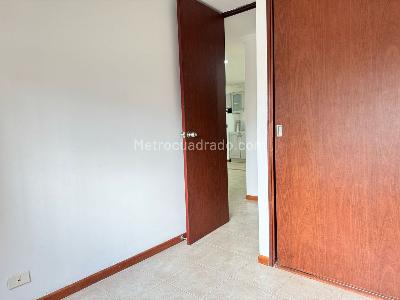 Apartamento de 3 alcobas en arriendo en El Poblado, Medellín, 110 m² · foto 14 de 17
