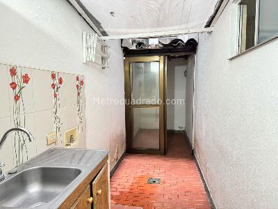 Apartamento de 3 alcobas en arriendo en El Poblado, Medellín, 110 m² · foto 8 de 17