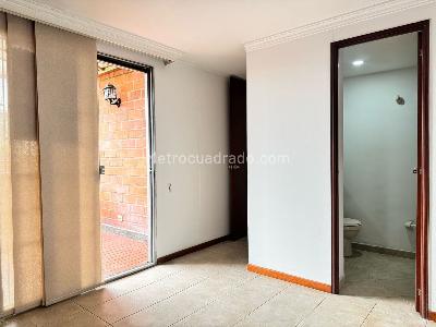 Apartamento de 3 alcobas en arriendo en El Poblado, Medellín, 110 m² · foto 9 de 17