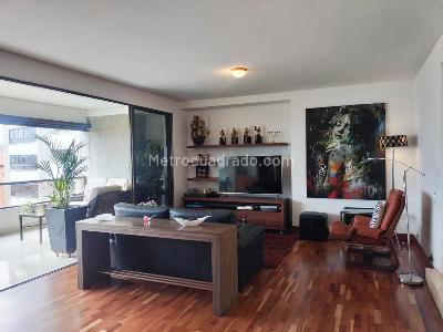 Apartamento en venta en El Poblado, Medellín · foto 3 de 19
