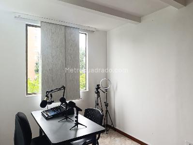 Apartamento de 3 alcobas en venta en El Poblado, Medellín, 79 m² · foto 15 de 18
