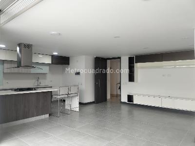 Apartamento de 3 alcobas en arriendo en El Poblado, Medellín, 107 m² · foto 3 de 17