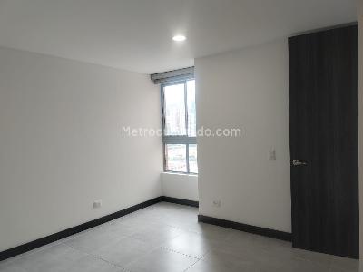 Apartamento de 3 alcobas en arriendo en El Poblado, Medellín, 107 m² · foto 9 de 17