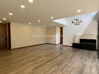 Casa de 3 alcobas en venta en Llanogrande, Rionegro, 267 m² · foto 2 de 19