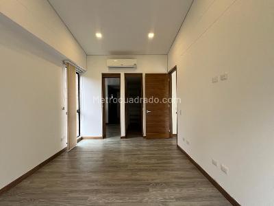 Casa de 3 alcobas en venta en Llanogrande, Rionegro, 267 m² · foto 9 de 19