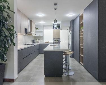 Casa de 4 alcobas en venta en El Poblado Loma De Los Parra, Medellín, 280 m² · foto 4 de 12